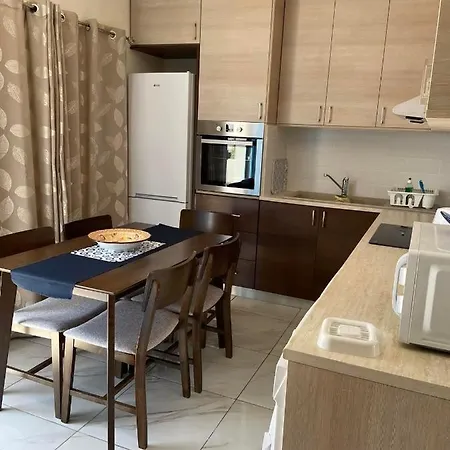 Ikaria Village Maisonette 10 アパート Klorakas